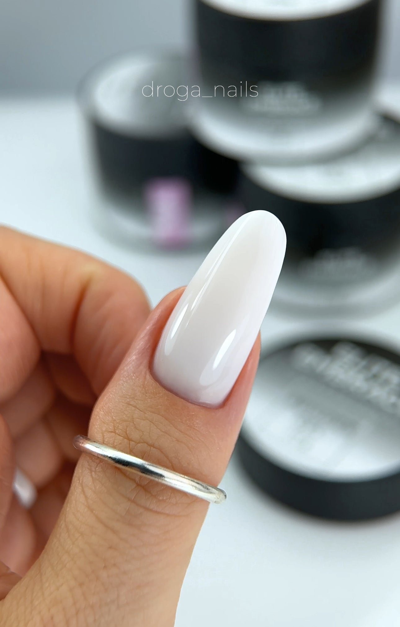 ELITE EMBRACE Professional Builder Gel 06 30г Гель для Моделювання нігтів A10493