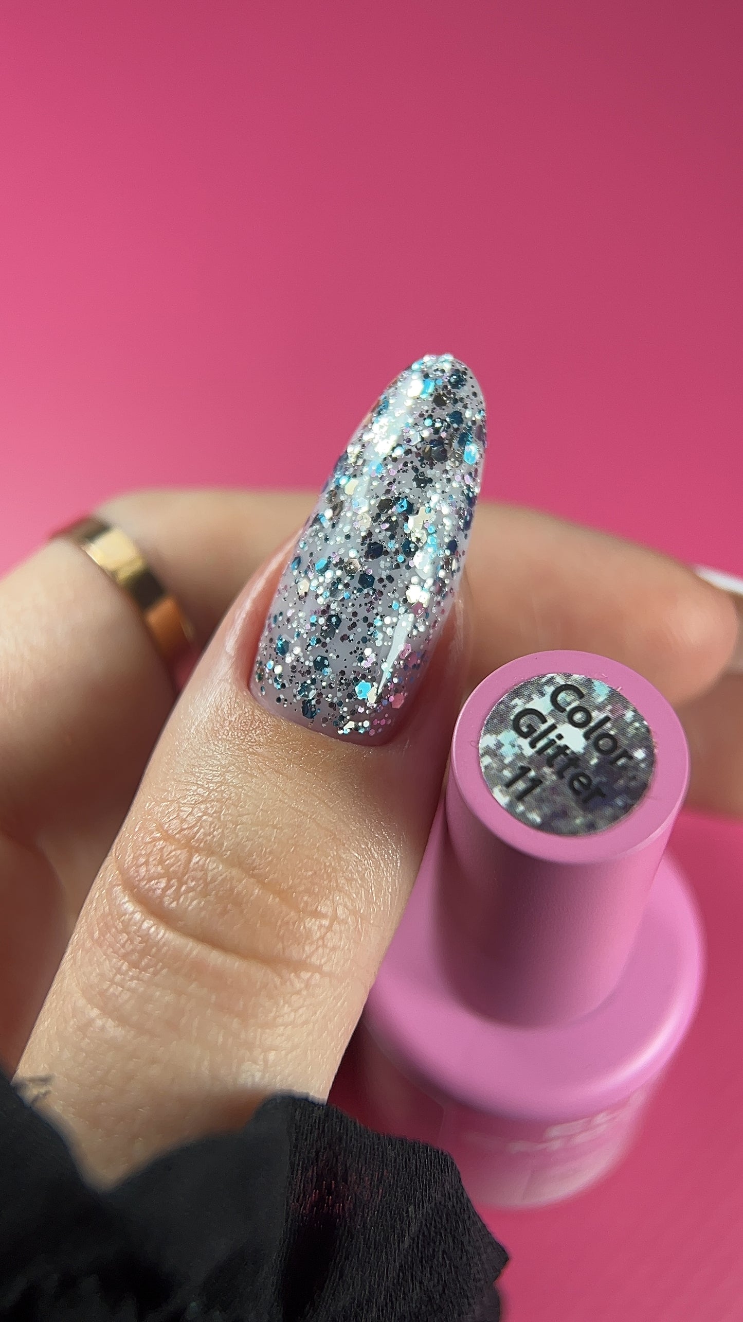 ELITE EMBRACE Professional Color Gel Polish 11 with Glitter 10мл Кольоровий Гель-лак з блискiтками ECGG1110