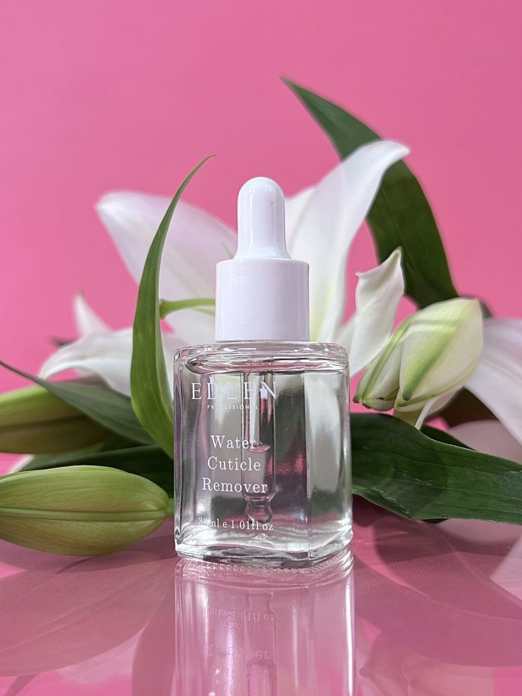 Water cuticle remover Edlen 30 мл рідкий лужний ремувер для розмʼякшення кутикули, 5%.