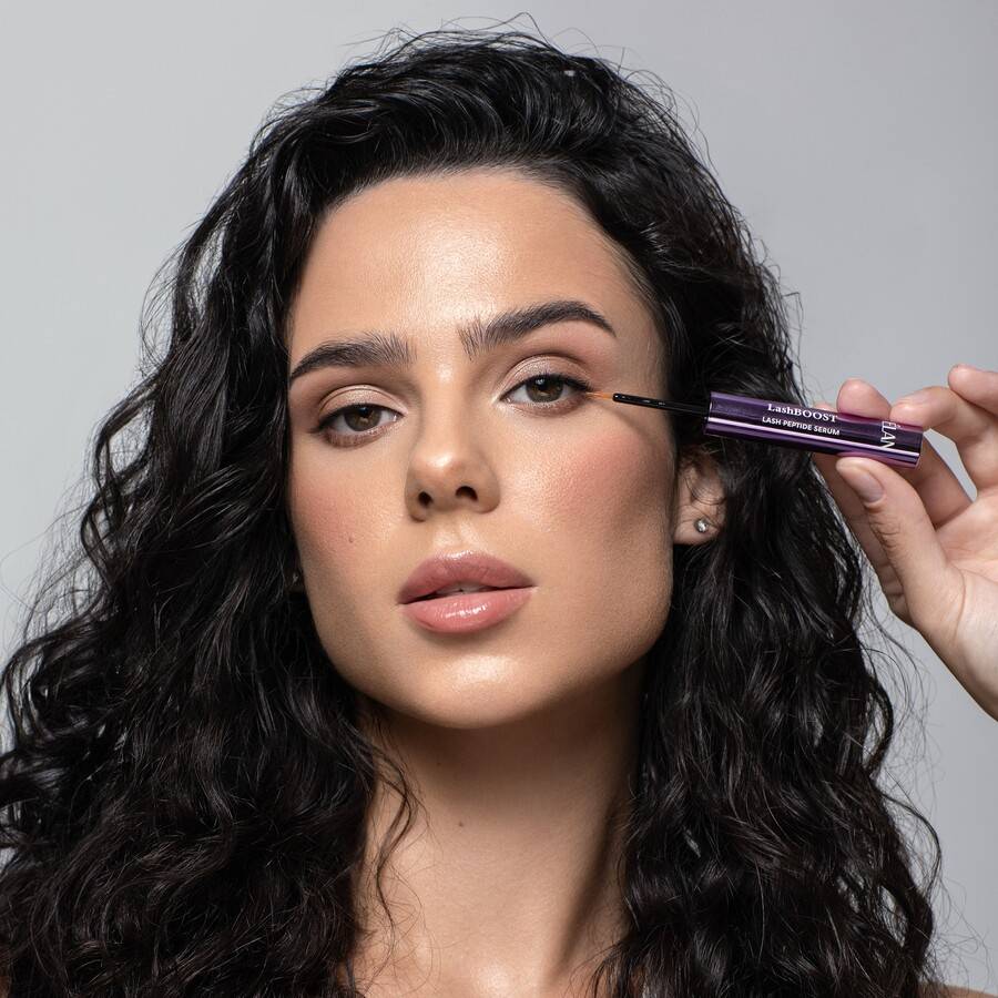 ELAN PROFESSIONAL Сироватка для догляду за віями з пептидами LashBOOST