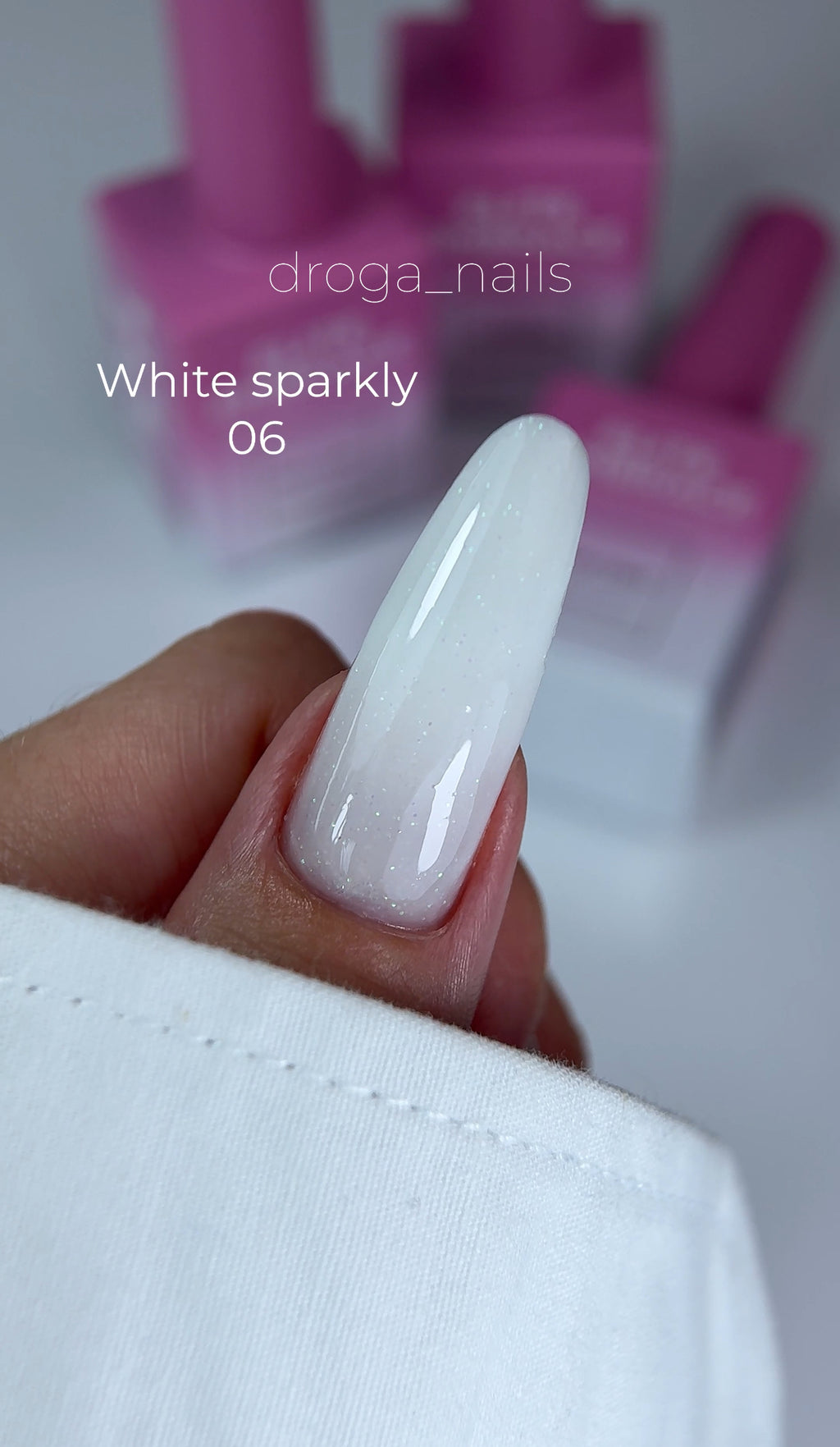 ELITE EMBRACE Professional Top Coat 06 White Sparkly 15мл Білий блискучий ETWS0615